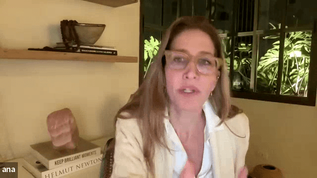 Por que mudamos mais? Transição de carreira entre mulhere: Por que mudamos mais? Transição de carreira entre mulheres | +Elas Ao Vivo - Ana Raia